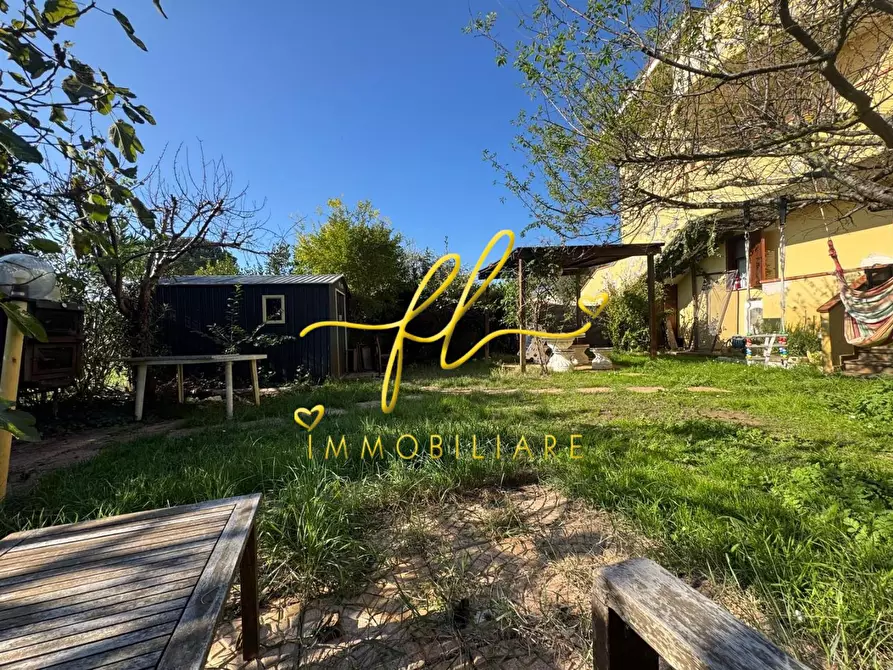 Immagine 38 di Appartamento in vendita  a Collesalvetti