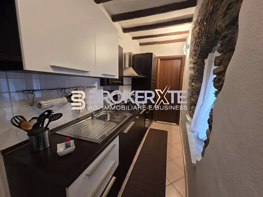 Immagine 19 di Appartamento in vendita  a Carrara
