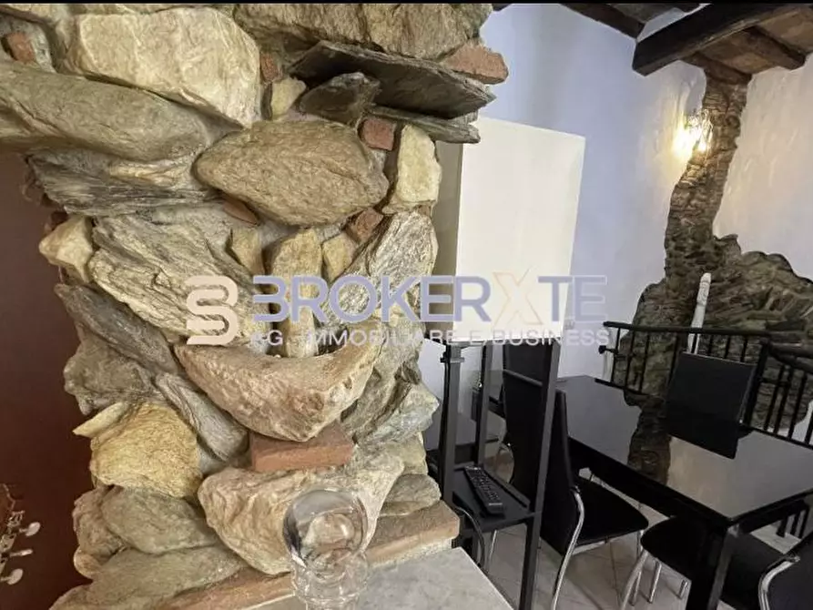 Immagine 2 di Appartamento in vendita  a Carrara