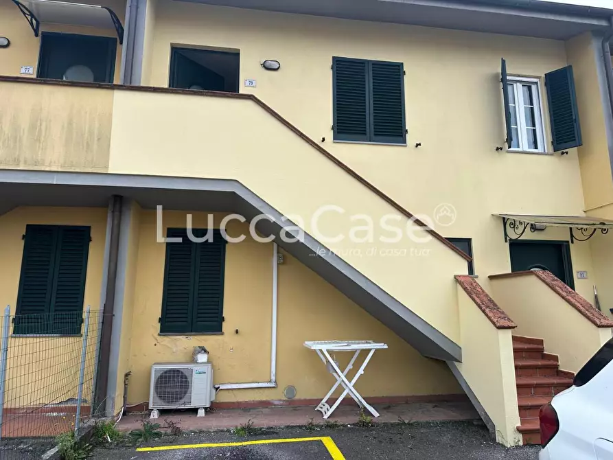 Immagine 1 di Appartamento in vendita  a Porcari