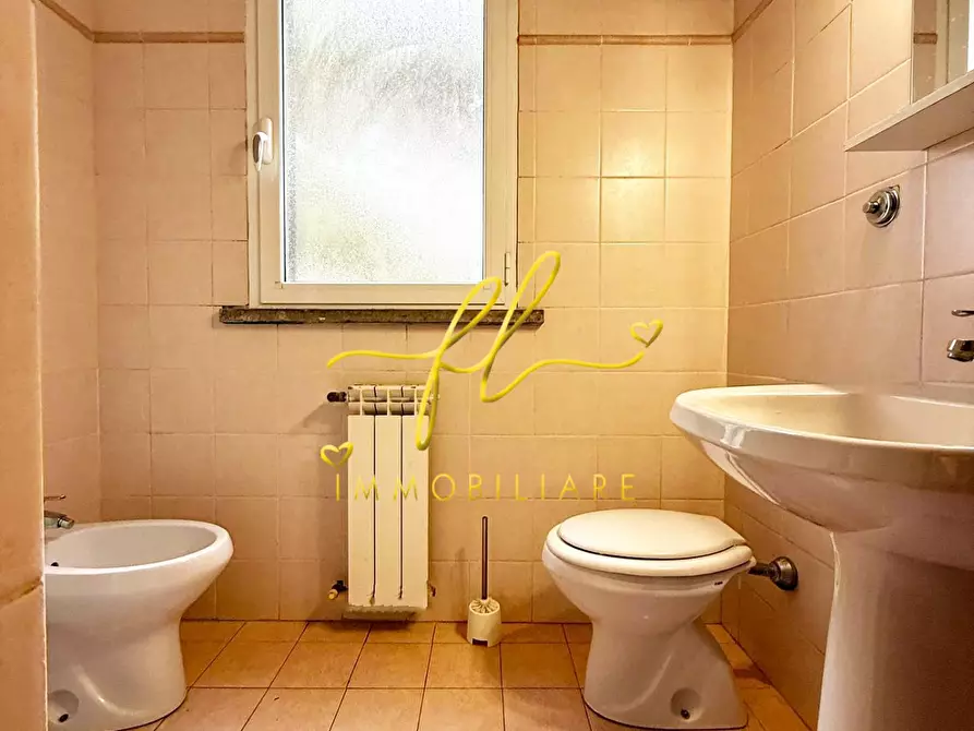 Immagine 14 di Appartamento in vendita  a Cecina