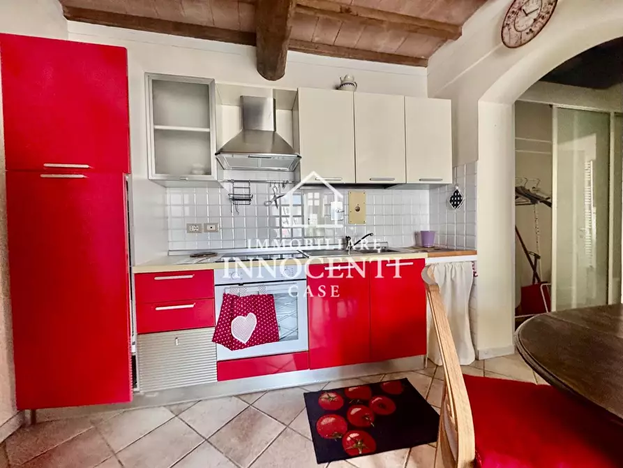 Immagine 3 di Appartamento in affitto  a Massa