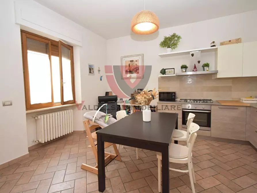 Immagine 8 di Appartamento in vendita  a Poggibonsi