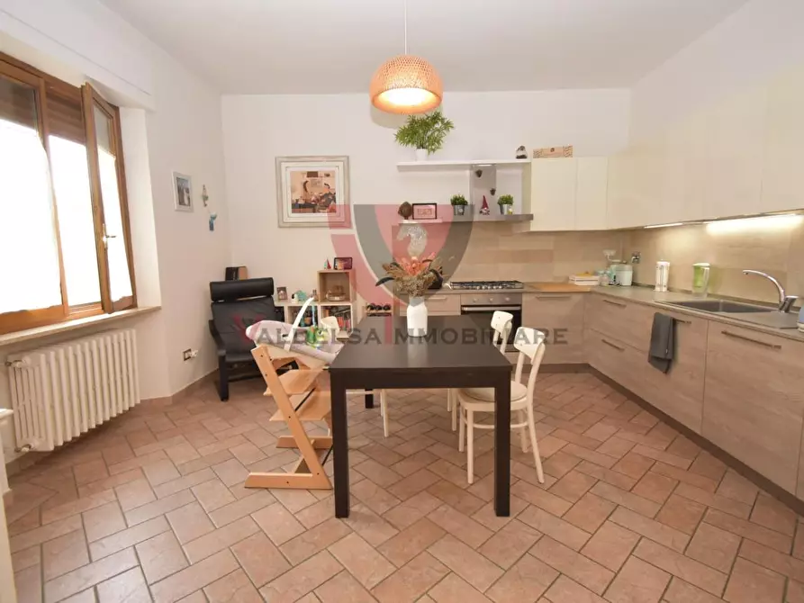 Immagine 14 di Appartamento in vendita  a Poggibonsi