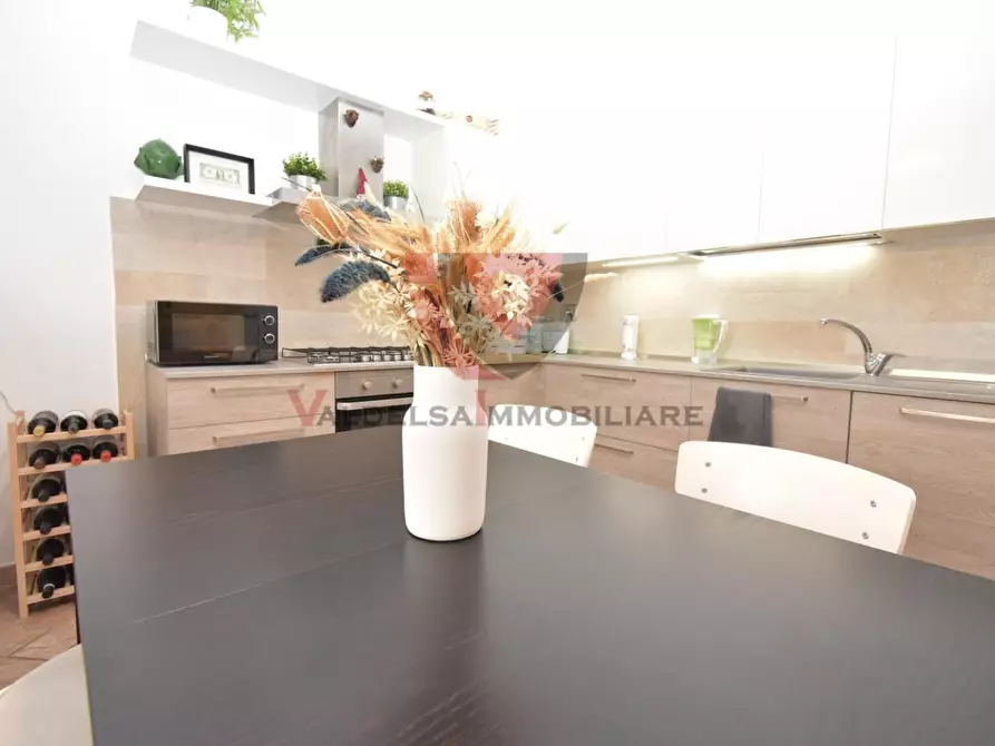 Immagine 10 di Appartamento in vendita  a Poggibonsi