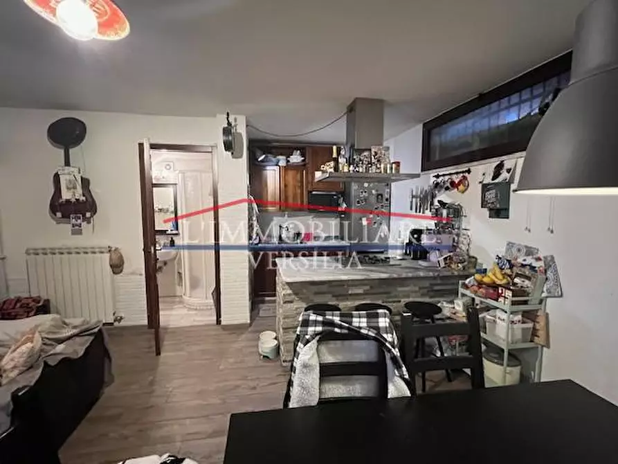 Immagine 48 di Villa in vendita  a Massa