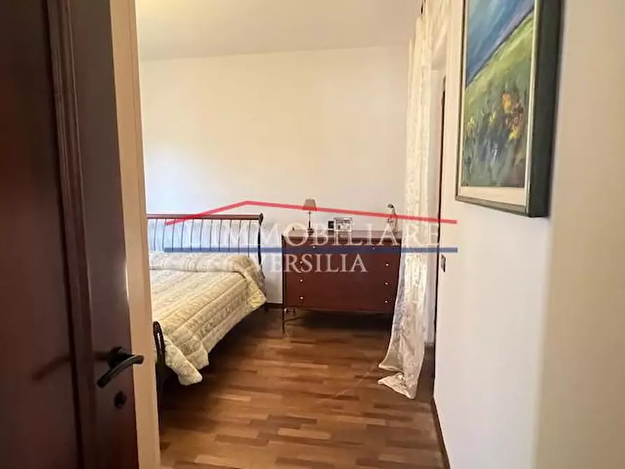 Immagine 34 di Villa in vendita  a Massa