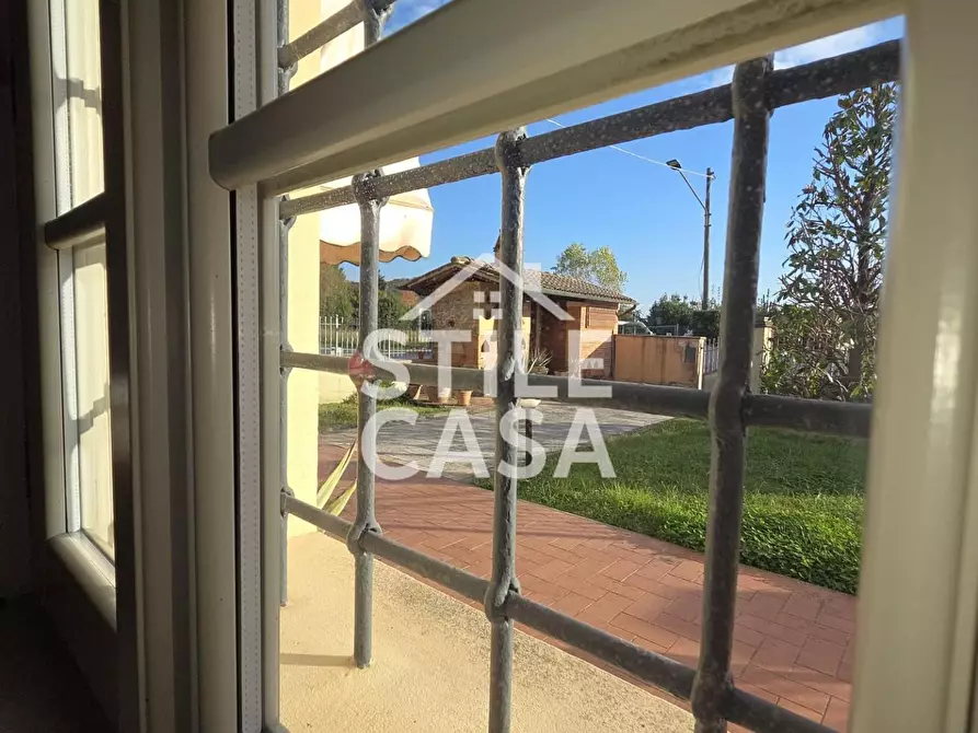 Immagine 50 di Villa in vendita  a Porcari