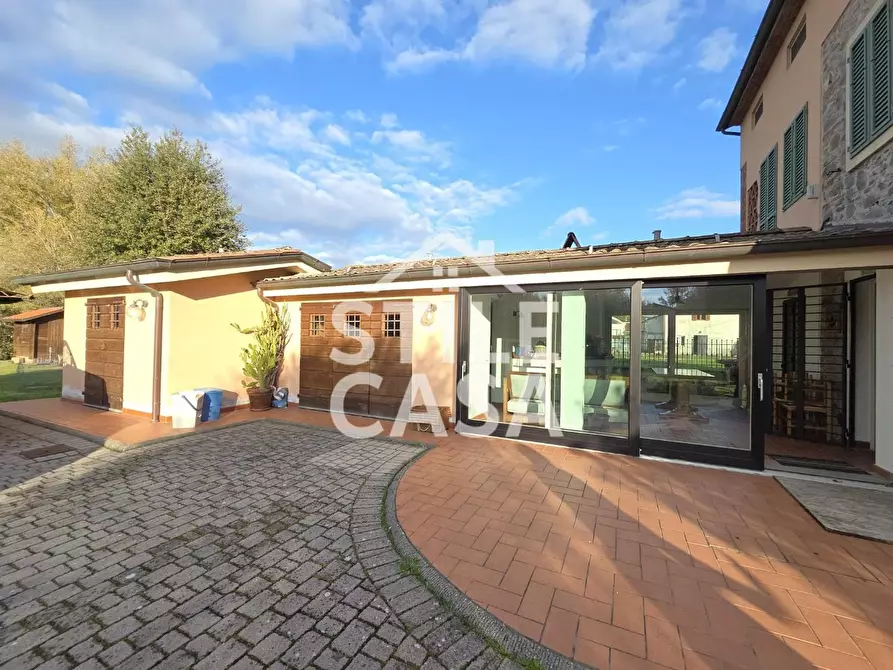 Immagine 24 di Villa in vendita  a Porcari