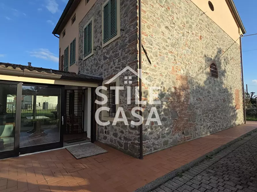 Immagine 43 di Villa in vendita  a Porcari