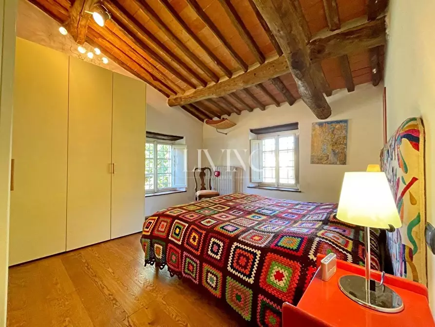 Immagine 20 di Casa colonica in vendita  a Lucca