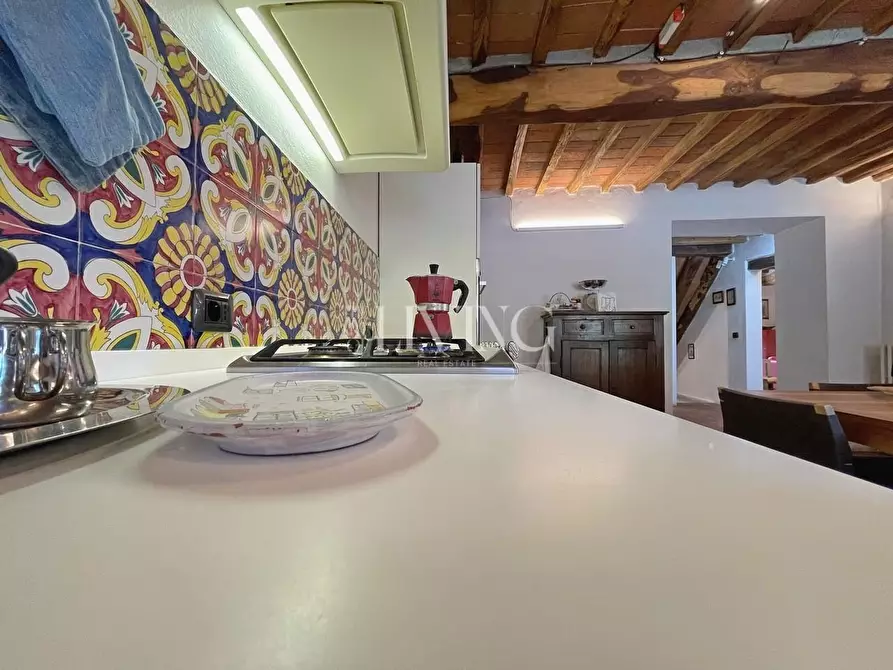Immagine 13 di Casa colonica in vendita  a Lucca