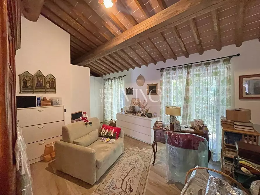 Immagine 58 di Casa colonica in vendita  a Lucca