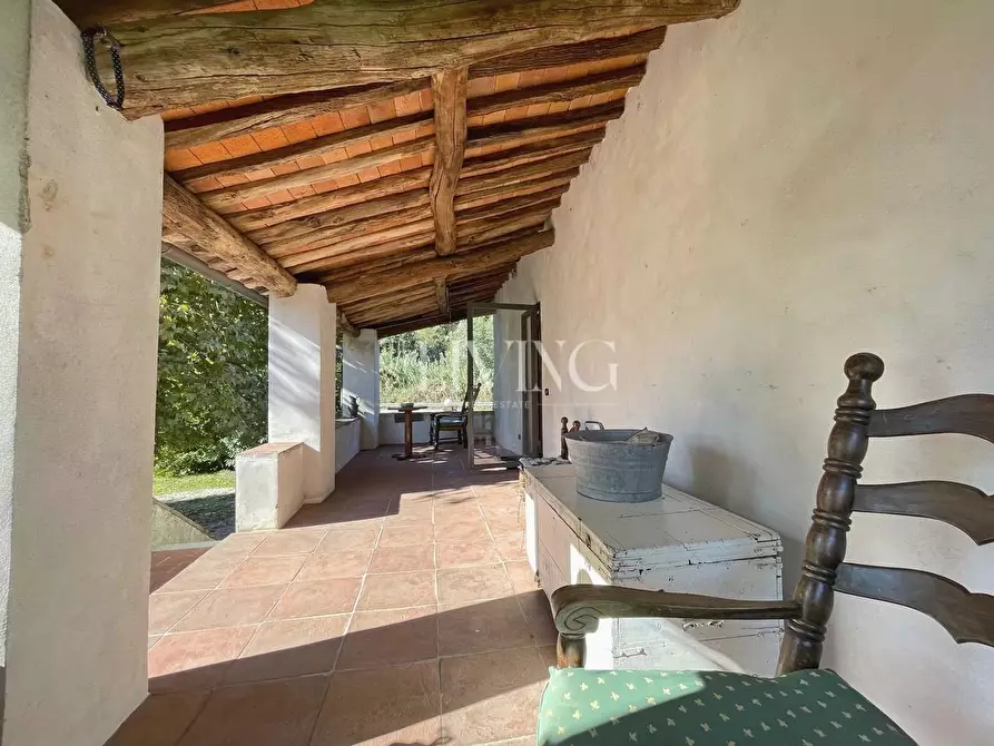 Immagine 35 di Casa colonica in vendita  a Lucca