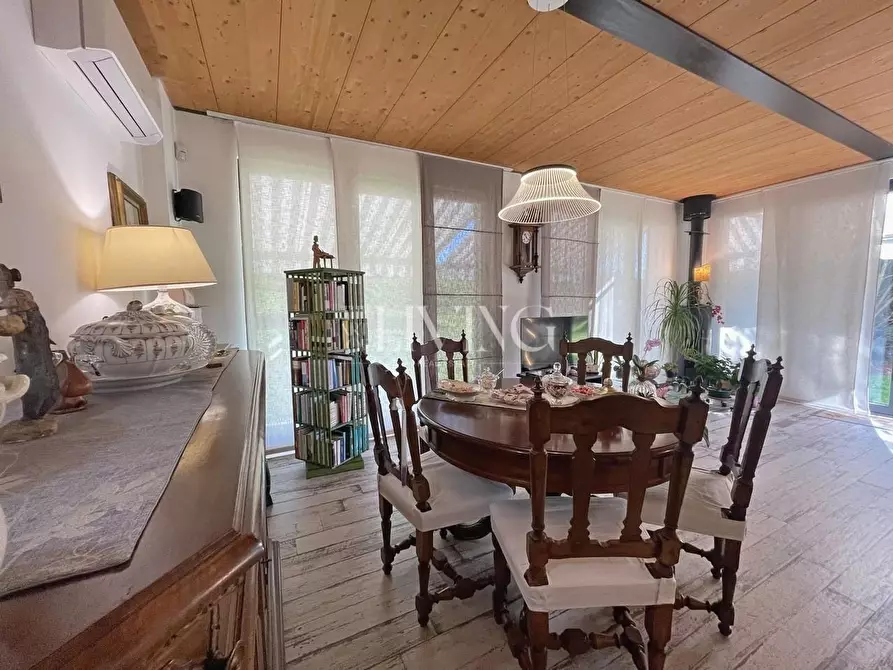 Immagine 48 di Casa colonica in vendita  a Lucca