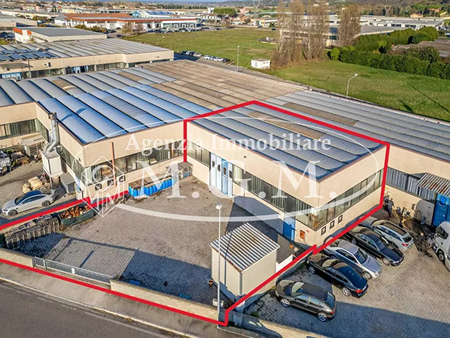 Immagine 3 di Attività artigianale in vendita  a Calcinaia