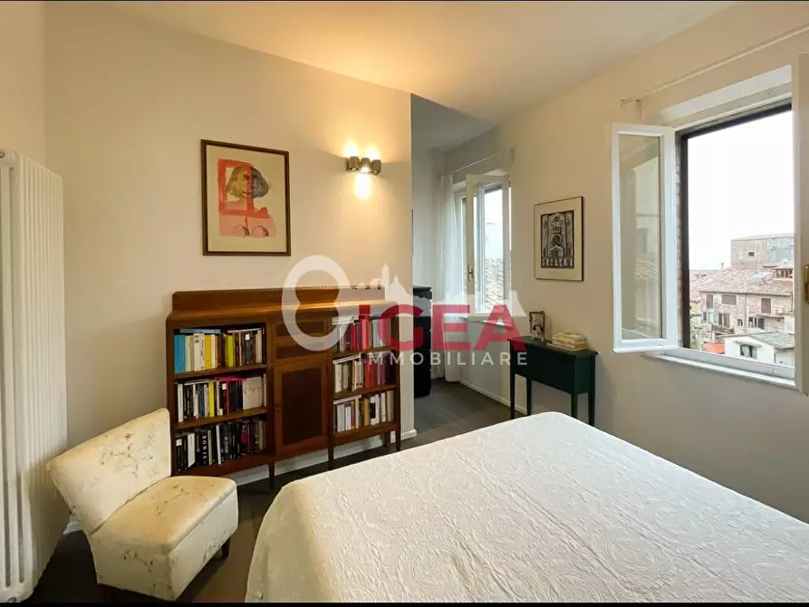 Immagine 6 di Appartamento in vendita  a San Gimignano