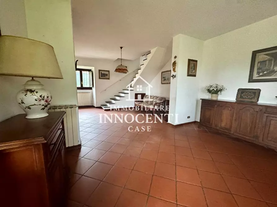 Immagine 11 di Casa bifamiliare in vendita  a Montignoso