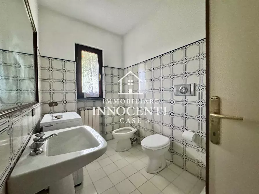 Immagine 24 di Casa bifamiliare in vendita  a Montignoso