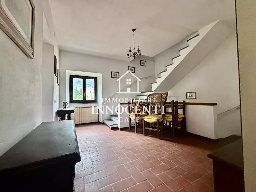 Immagine 8 di Casa bifamiliare in vendita  a Montignoso