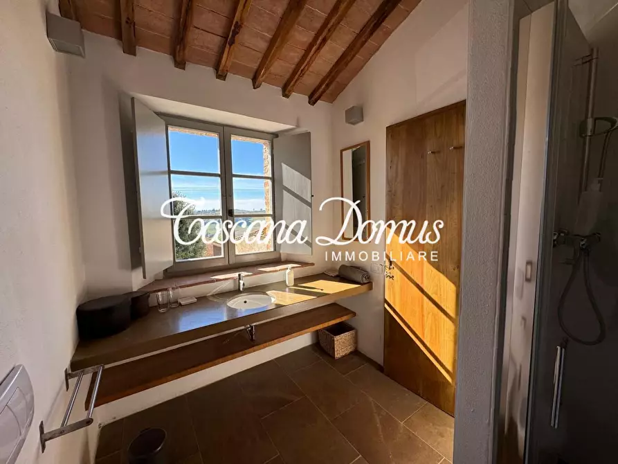 Immagine 98 di Casa colonica in vendita  a Asciano