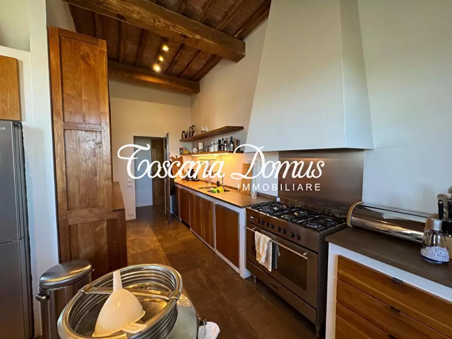 Immagine 11 di Casa colonica in vendita  a Asciano