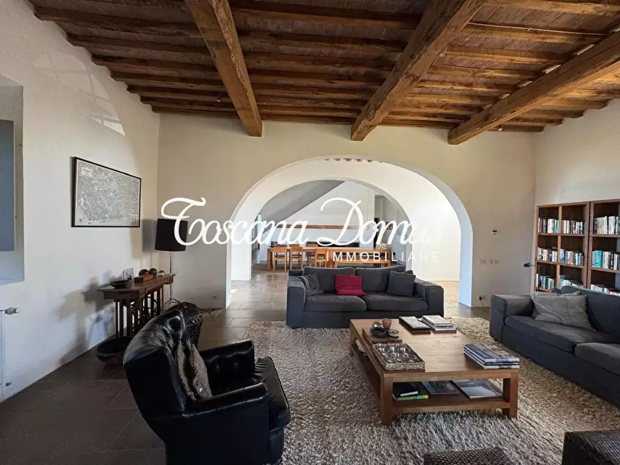 Immagine 2 di Casa colonica in vendita  a Asciano