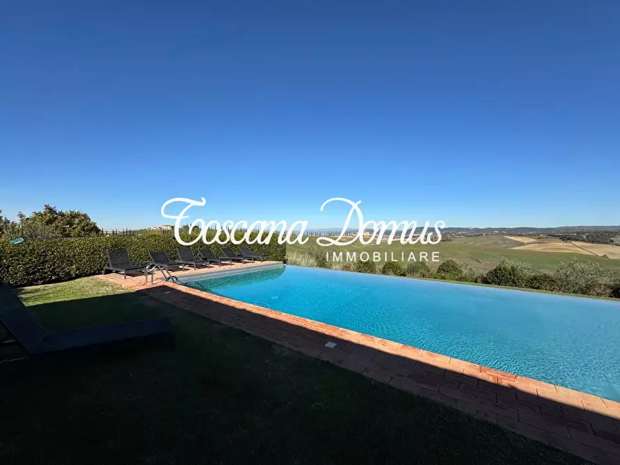 Immagine 27 di Casa colonica in vendita  a Asciano