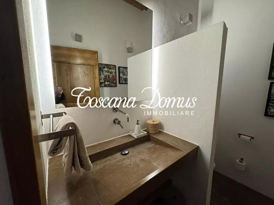 Immagine 38 di Casa colonica in vendita  a Asciano