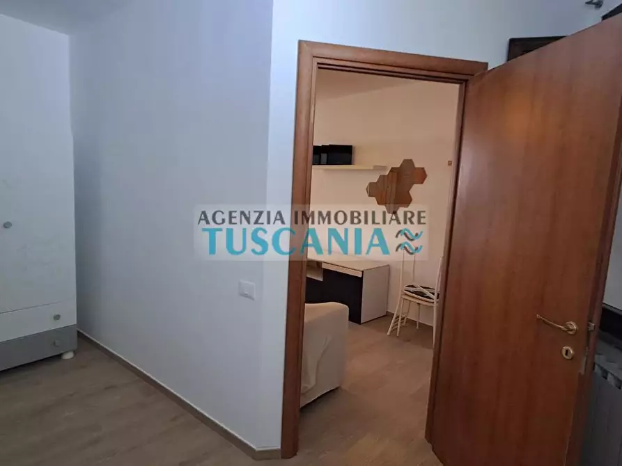 Immagine 12 di Appartamento in vendita  a Cecina