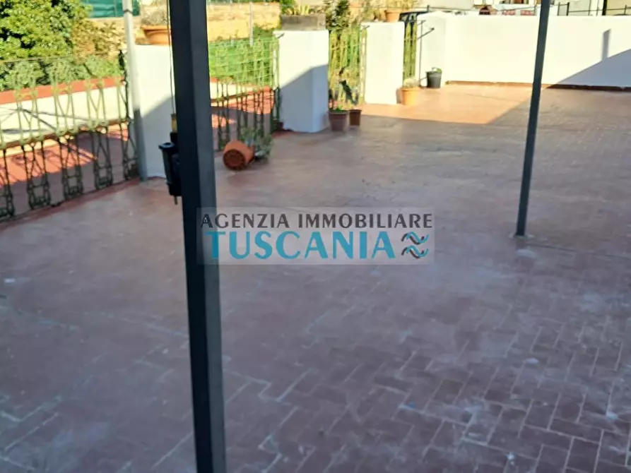 Immagine 3 di Appartamento in vendita  a Cecina