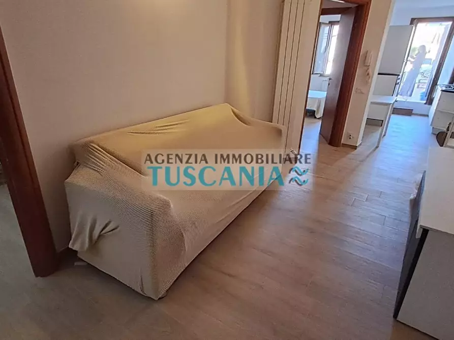 Immagine 5 di Appartamento in vendita  a Cecina