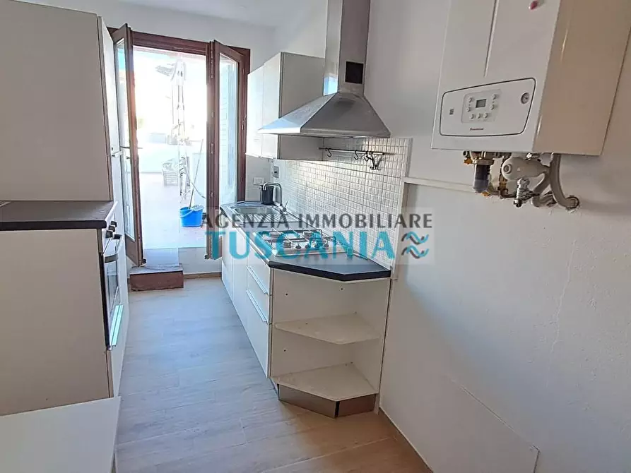 Immagine 7 di Appartamento in vendita  a Cecina