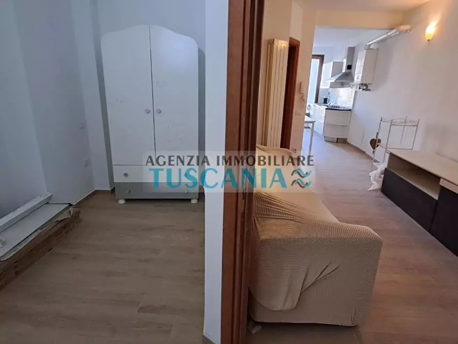 Immagine 10 di Appartamento in vendita  a Cecina