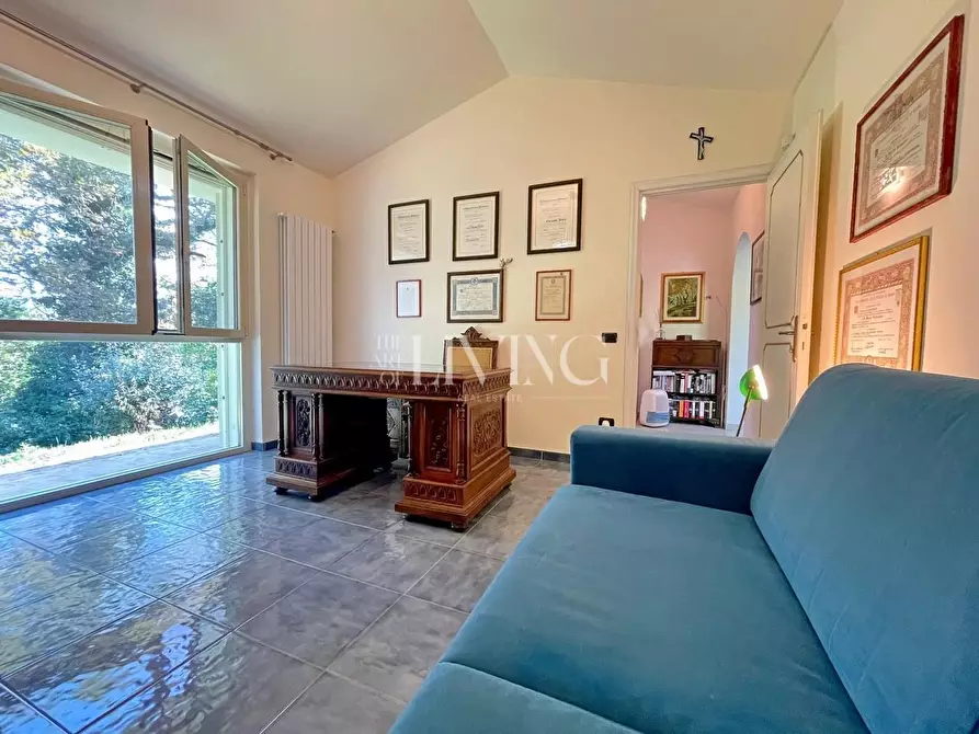 Immagine 25 di Villa in vendita  a Lucca