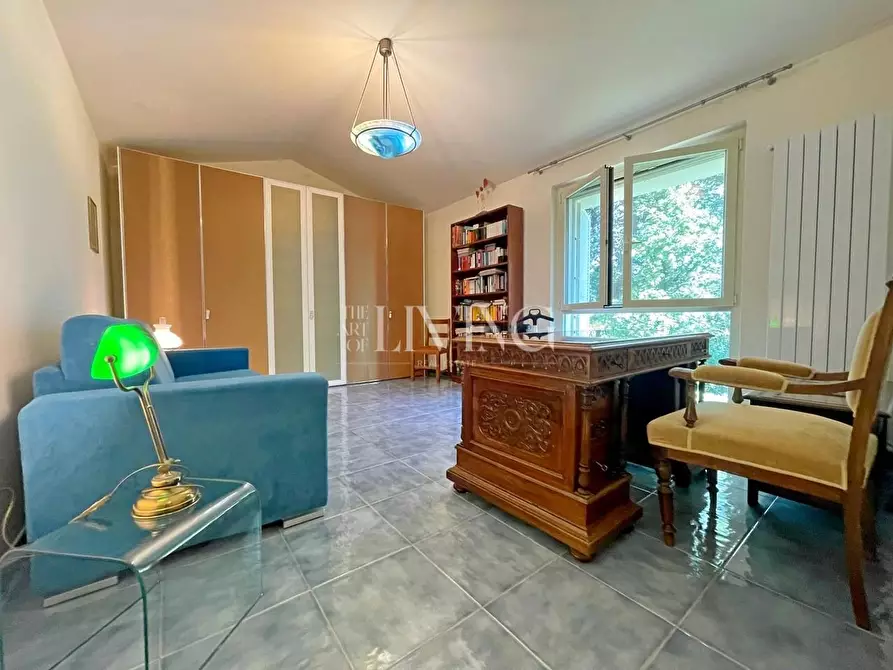 Immagine 21 di Villa in vendita  a Lucca