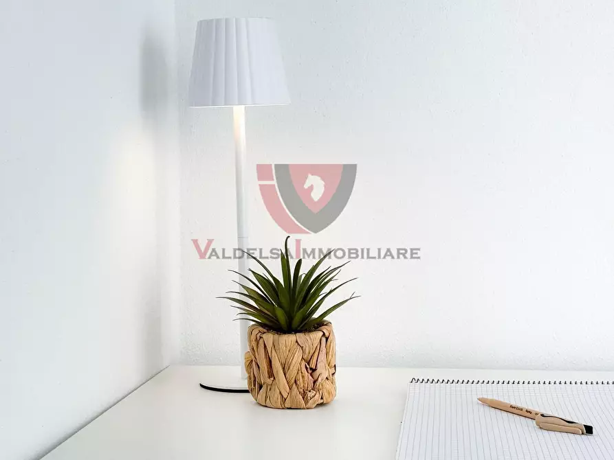 Immagine 11 di Appartamento in vendita  a Colle Di Val D'elsa