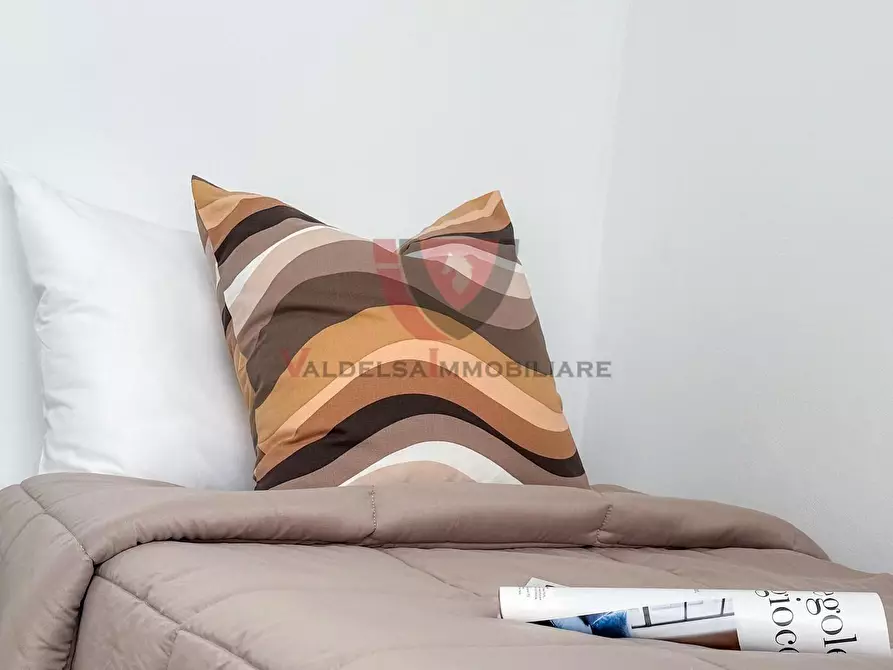 Immagine 9 di Appartamento in vendita  a Colle Di Val D'elsa