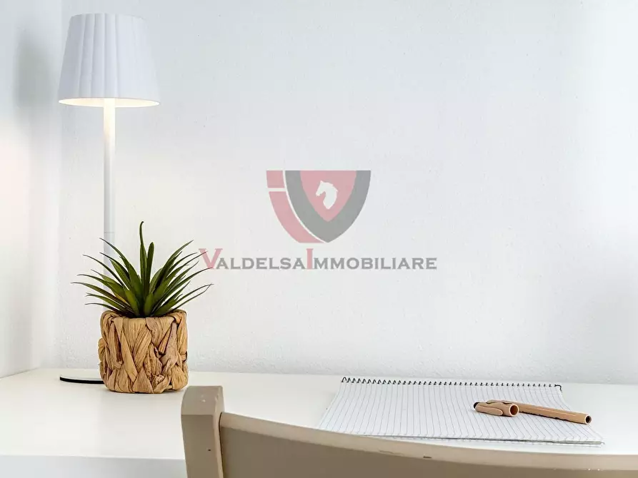 Immagine 8 di Appartamento in vendita  a Colle Di Val D'elsa