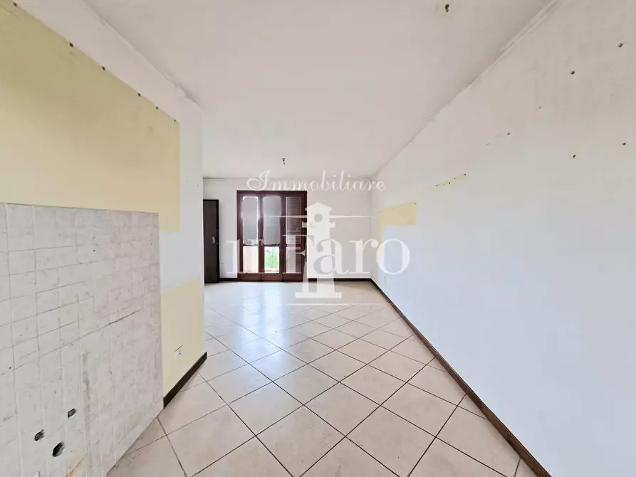 Immagine 4 di Appartamento in vendita  a Campi Bisenzio