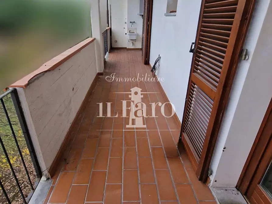 Immagine 21 di Appartamento in vendita  a Campi Bisenzio