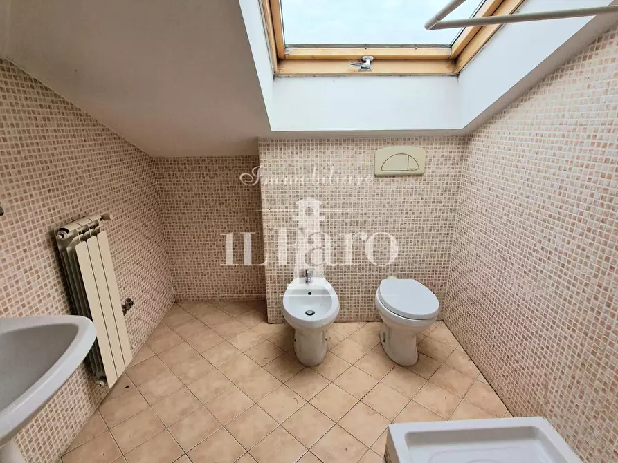 Immagine 19 di Appartamento in vendita  a Campi Bisenzio