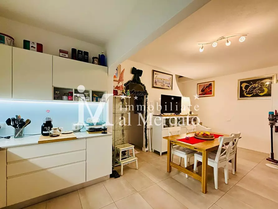 Immagine 12 di Villetta a schiera in vendita  a Viareggio