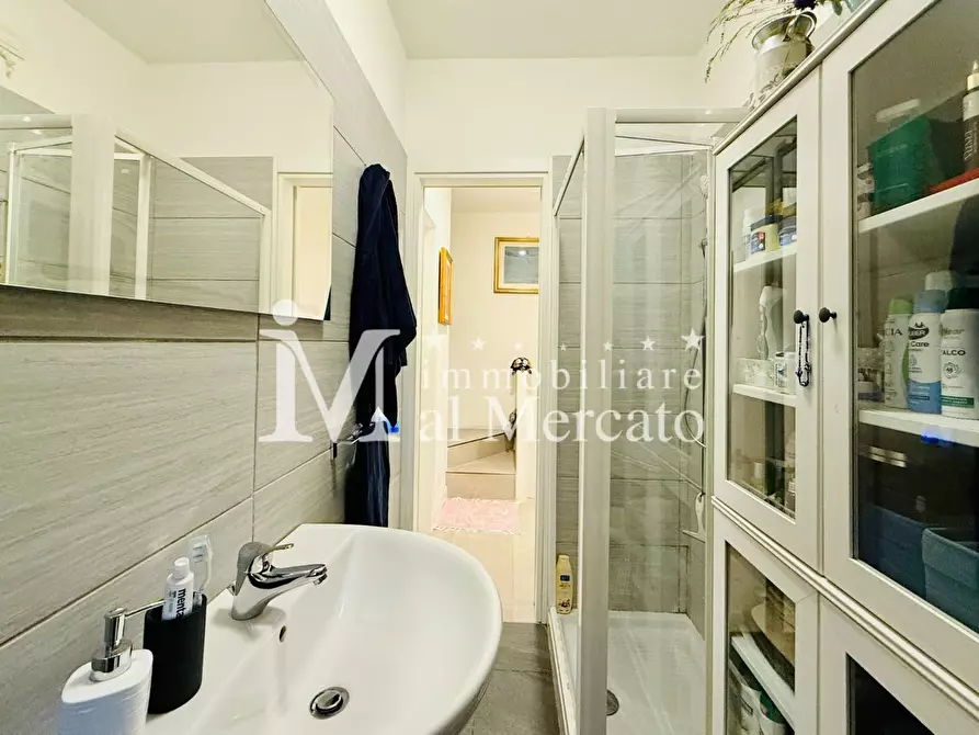 Immagine 34 di Villetta a schiera in vendita  a Viareggio