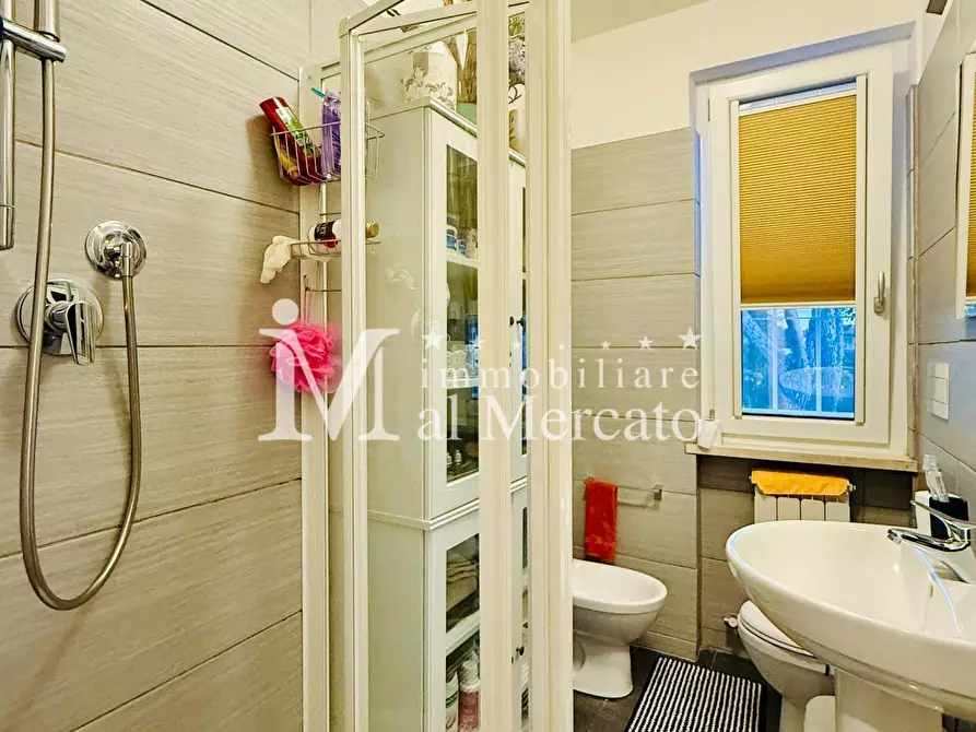 Immagine 32 di Villetta a schiera in vendita  a Viareggio