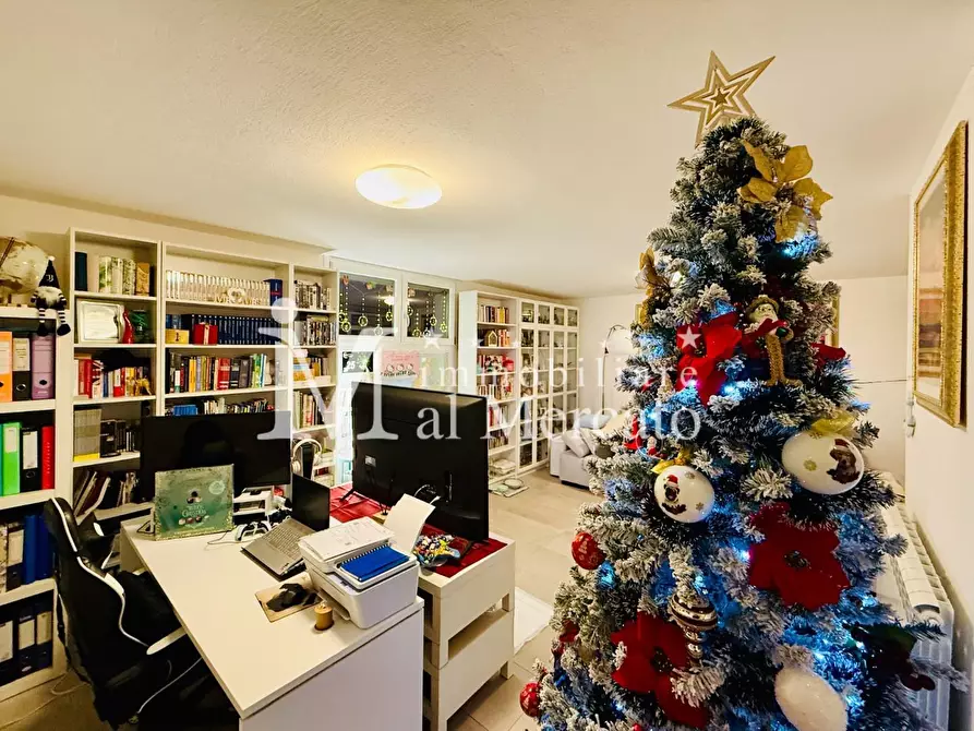 Immagine 22 di Villetta a schiera in vendita  a Viareggio