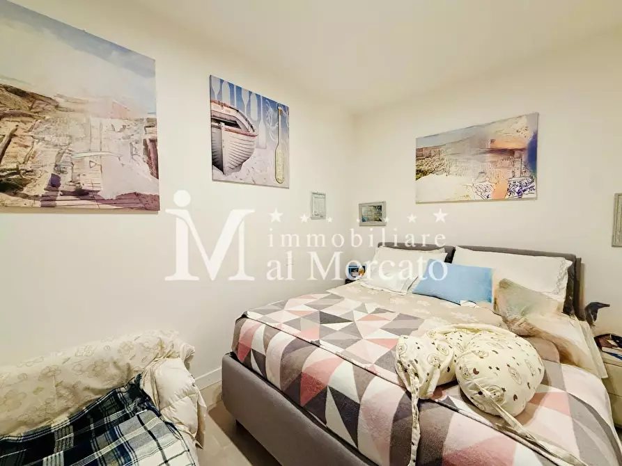 Immagine 37 di Villetta a schiera in vendita  a Viareggio