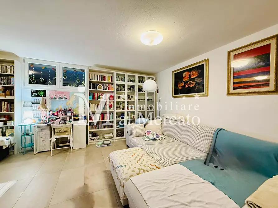 Immagine 19 di Villetta a schiera in vendita  a Viareggio