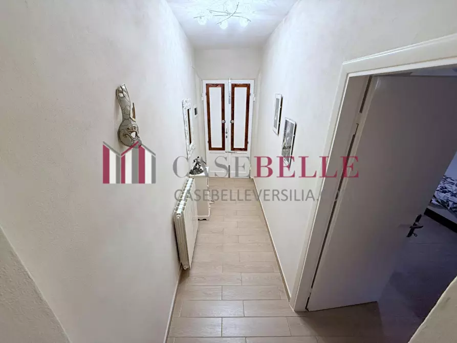 Immagine 27 di Appartamento in vendita  a Camaiore