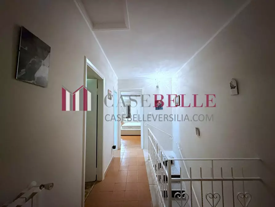 Immagine 26 di Appartamento in vendita  a Camaiore